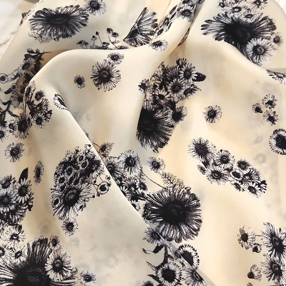 CLUB MONACO SILK BLOUSE - Picture 10 of 10